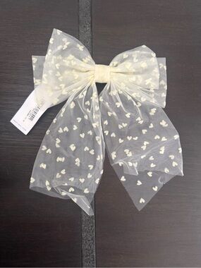 NastyGal Sheer Ivory Heart Print Bow Hair Clip